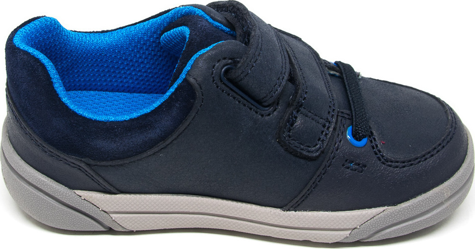 clarks clearance buzz