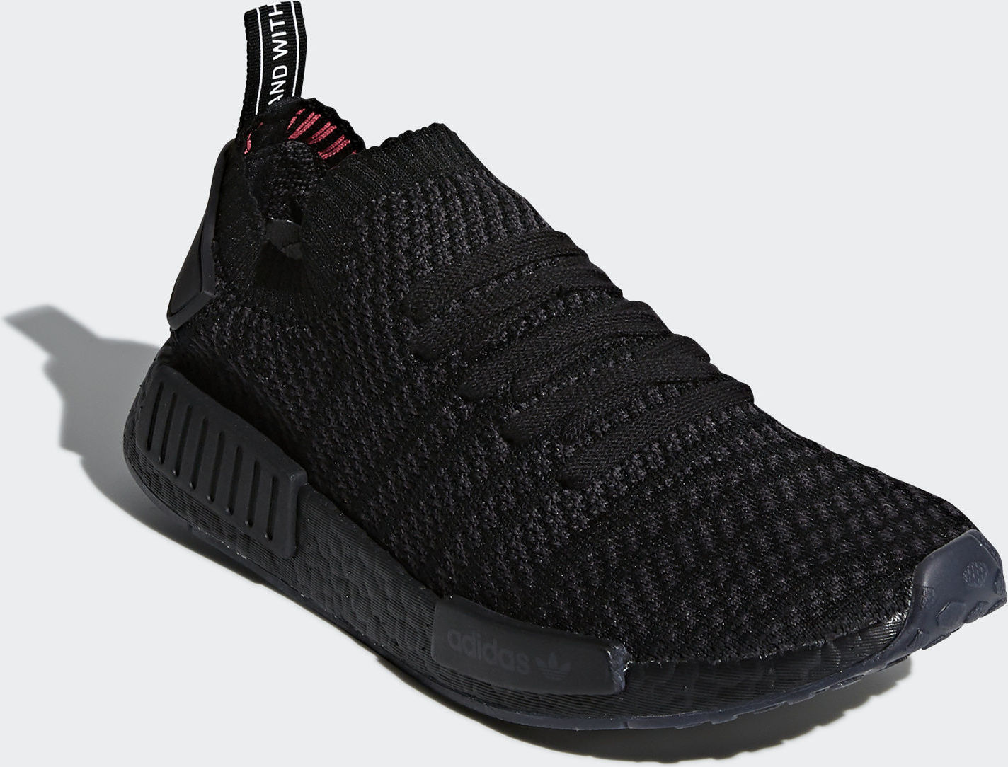 r1 stlt primeknit