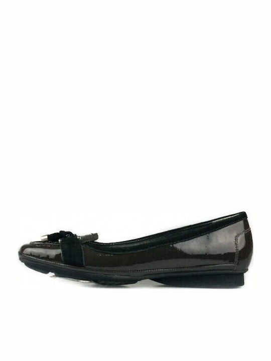 D Stefany Y Women's Slip-Ons Gray