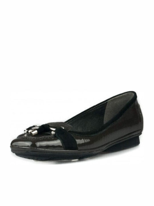D Stefany Y Women's Slip-Ons Gray