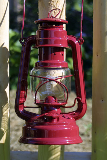 FeuerHand Baby Special 276 Battery Lantern for Camping with Flashlight Red