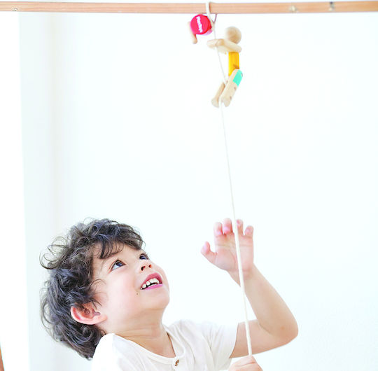Plan Toys Ξύλινο Διαδραστικό Παιχνίδι Ακροβάτης Αναρριχητής για 3+ Ετών