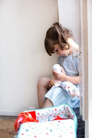 Lilliputiens Plush Alex On the Go for 6+ Months 23 cm