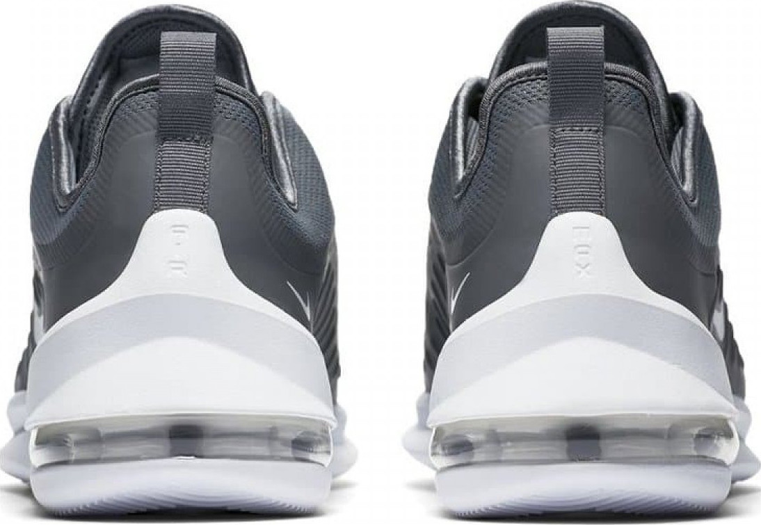 nike air max axis 42