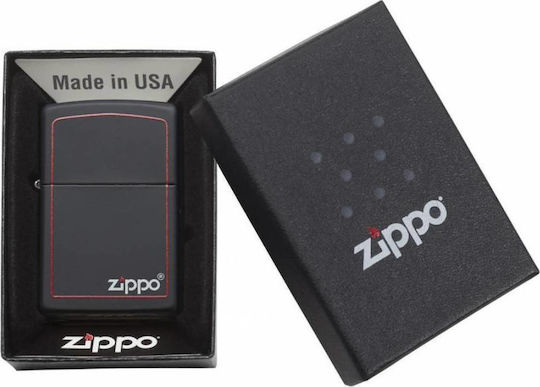 Zippo Classic Logo Ветроустойчив Запалка с Пламък в Черен Цвят