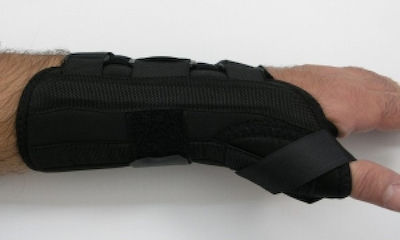 Adco 03291 Wrist Splint with Thumb Right Side Black