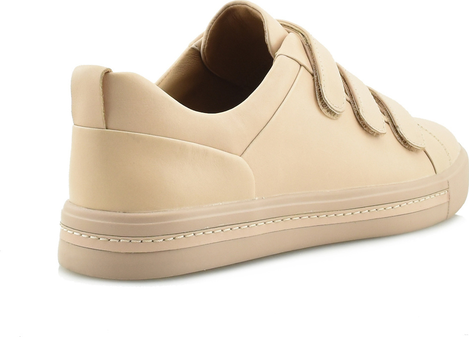 clarks un maui strap sneaker