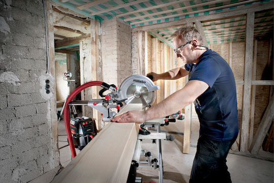Metabo KGS 254 M Set Fierăstrău circular Cu glisare cu Disc de tăiere cu diametrul 254mm și Ghid Laser