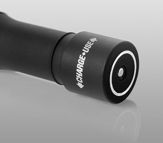 Armytek Wiederaufladbar Taschenlampe LED mit maximaler Helligkeit 1250lm Prime C2 Magnet Schwarz
