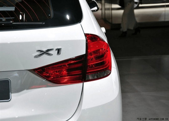 BMW Αυτοκόλλητο Σήμα Αυτοκινήτου Μοντέλου X1 14 x 14cm σε Ασημί Χρώμα