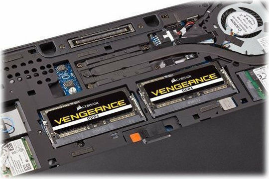 Corsair Vengeance 16GB DDR4 RAM cu 2 module (2x8GB) și Viteză 2400