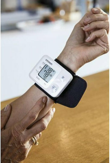 Omron RS2 Electronical Blood Pressure Monitor Wrist HEM-6161-D