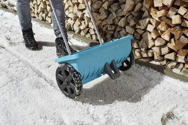 Gardena 00432-20 Wheeled Seeder with Capacity 12.5lt