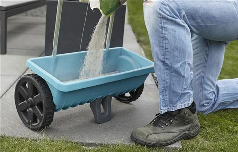Gardena 00432-20 Wheeled Seeder with Capacity 12.5lt