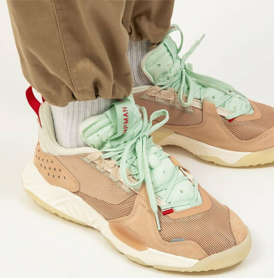 jordan delta tan mens