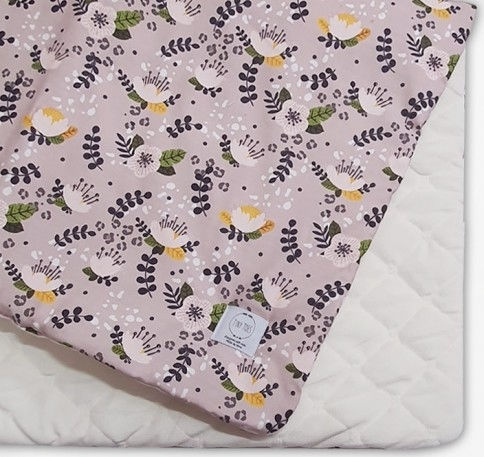 Tiny Toes Double Sided Cotton Baby Quilt Lotus 100x140cm Dusty Pink