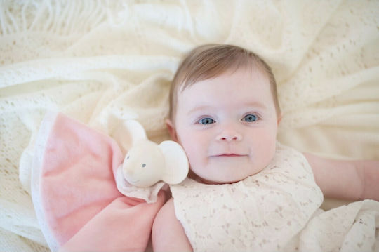 Tikiri Babytuch Meiya the Mouse Pink