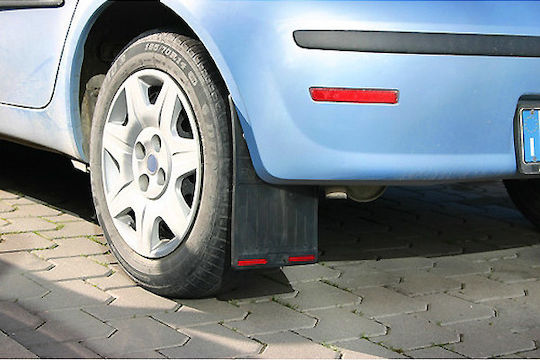 Lampa Front and Rear Car Mudguards Black International with Reflectors 2 Pieces