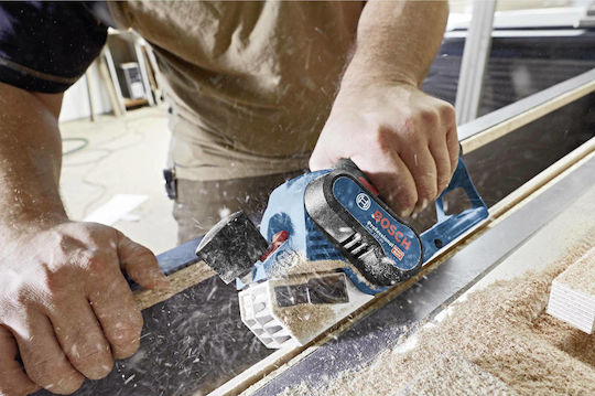 Bosch GHO 12V-20 Professional Rabota 12V 2x3Ah cu Sistem de Aspirație