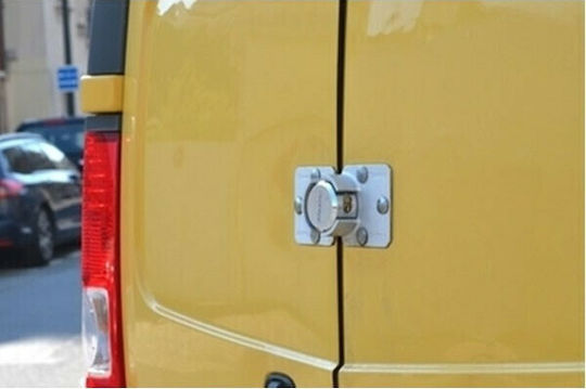 Master Lock Κλειδαριά Πόρτας Φορτηγού Yψίστης Ασφαλείας 11x23cm