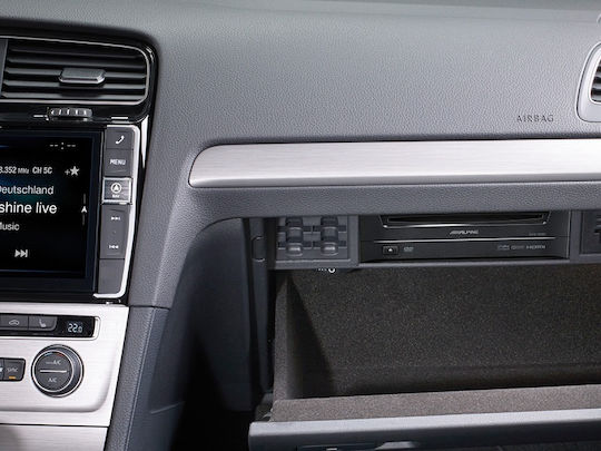 Alpine Външен автомобилен CD/DVD плейър DVE-5300G