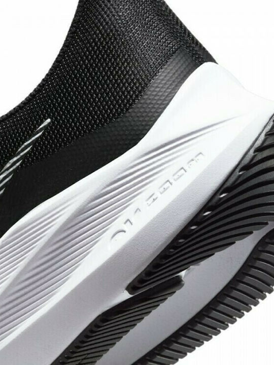 Winflo 8 Sport Shoes Running Black / White / Dark Smoke Grey