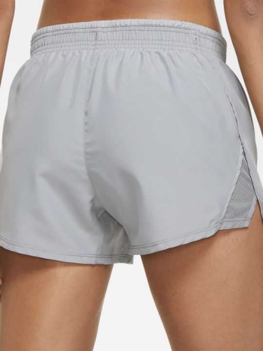 Nike Swoosh Femei Pantaloni scurți Pantaloni scurți Dri-Fit Particulă gri