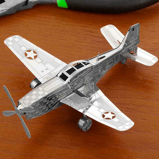 Metal Earth Mustang P-51 Modele statice Figurină de Modelism Avion 9.5x9x3cm.