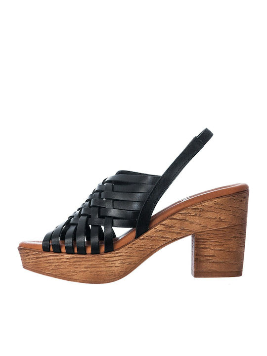 748-21044 Leather Sandals Black