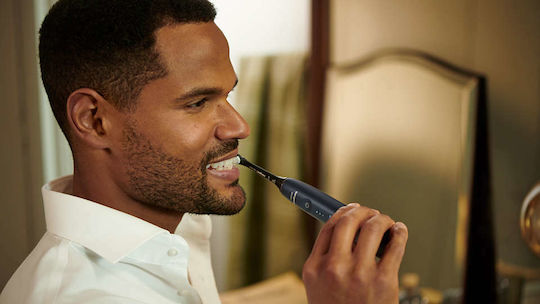 Philips Sonicare DiamondClean 9900 Electric Toothbrush with Pressure Sensor and Travel Case Blue