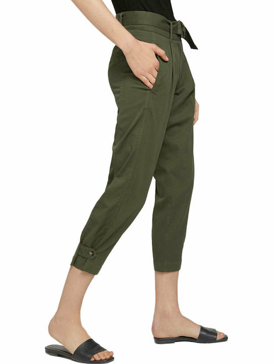 Damen Stoff Capri Hose in Lockere Passform Grape Leaf Green
