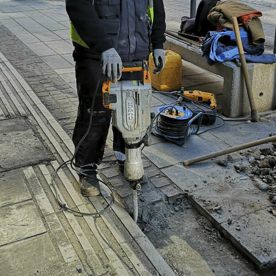 Ingco Impact Demolitionist Electric 1700W with Chuck HEX