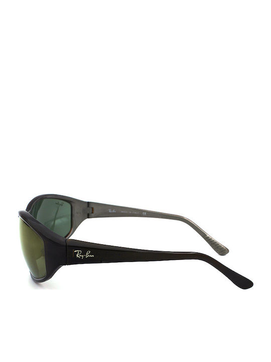 Ray Ban Unisex Sunglasses with Black Horn-Rimmed Frame and Silver Mirror Lens RB4020 639