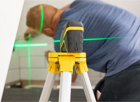 Stanley Αυτορυθμιζόμενο Γραμμικό Αλφάδι Laser Πράσινης Δέσμης με Εύρος Εργασίας 30m