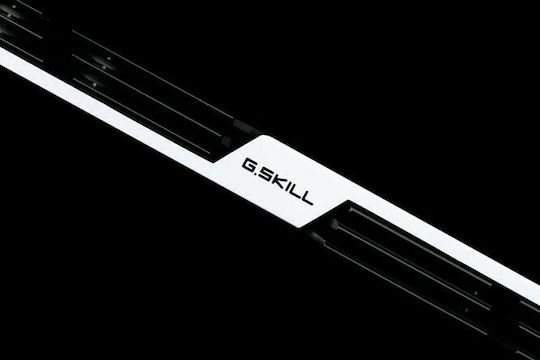 G.Skill Trident Z 16GB DDR4 RAM cu 2 module (2x8GB) și Viteză 3200