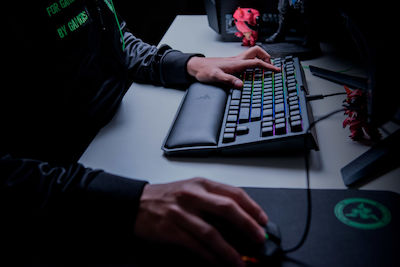 Razer Blackwidow Tournament Edition Chroma V2 Gaming Πληκτρολόγιο Tenkeyless με Custom διακόπτες και RGB φωτισμό (Αγγλικό US)