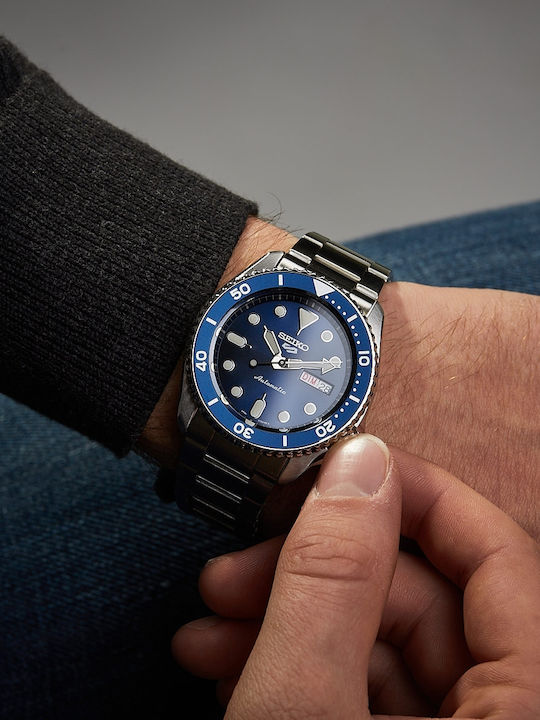 Seiko 5 Sports Ανδρικό Ρολόι 42.5mm Αυτόματο με Ασημί Μεταλλικό Μπρασελέ