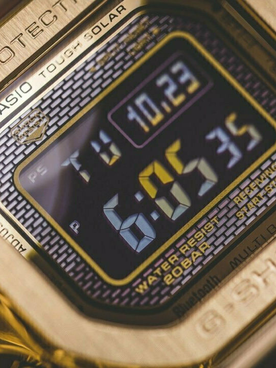 Casio G-Shock Full Metal Digital Men's Watch 49mm Chronograph Battery with Gold Metal Bracelet