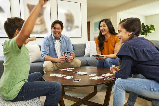 Board Game Phase 10 for 2-6 Players 7+ Years Old Mattel