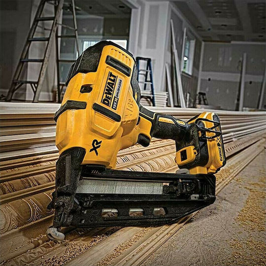 DEWALT Καρφωτικό Μπαταρίας DCN660M2 18V 2x4Ah για Καρφιά
