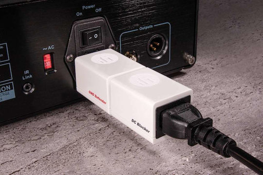 iFi Audio DC Blocker Power Strip / Filter / Isolator White