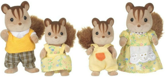 Epoch Toys Walnut Squirrel Family Sylvanian Families για 3+ Ετών 8εκ.