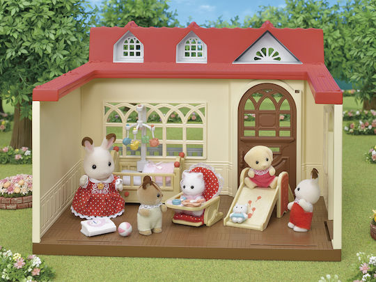 Epoch Toys Sweet Raspberry Home Familii Sylvanian pentru 3+ Ani 10 cm