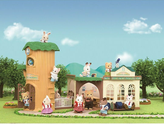 Epoch Toys Country Tree School Sylvanian Families για 3+ Ετών 30εκ. (Διάφορα Σχέδια)