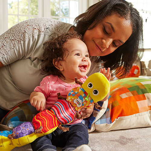 Lamaze Животинче Inchworm Toy с музика за 0++ месеца