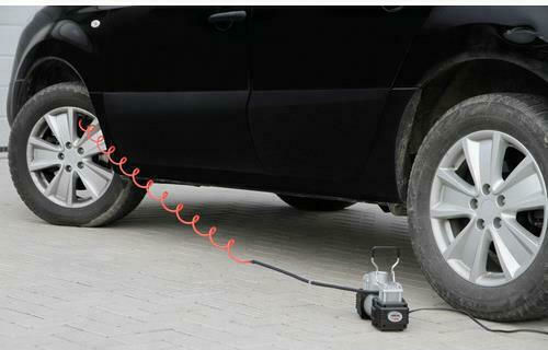 Lampa Car Tire Pump 100PSI with Cable 12V