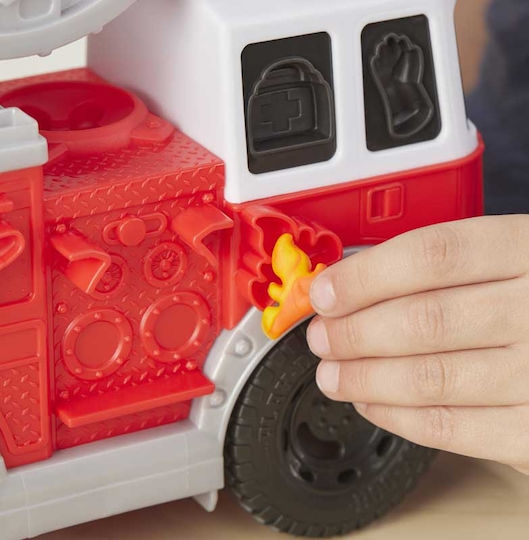 Hasbro Play-Doh Spielset Modellierknete Räder Feuerwehrauto mit 5 Farben für 3+ Jahre