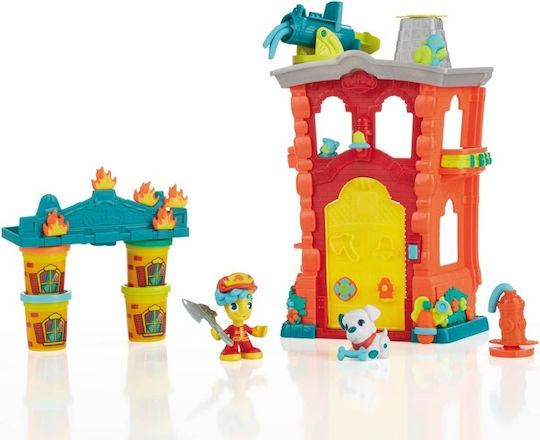 Hasbro Плей-Доу Комплект За Игра Тесто За Моделиране Пластелини Таун Файърхаус С 4 Цвета За 3+ Години
