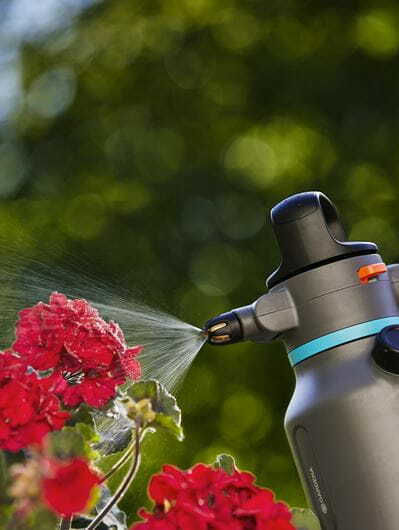 Gardena Comfort Pressure Sprayer with Capacity 1.25lt 3bar in Black color