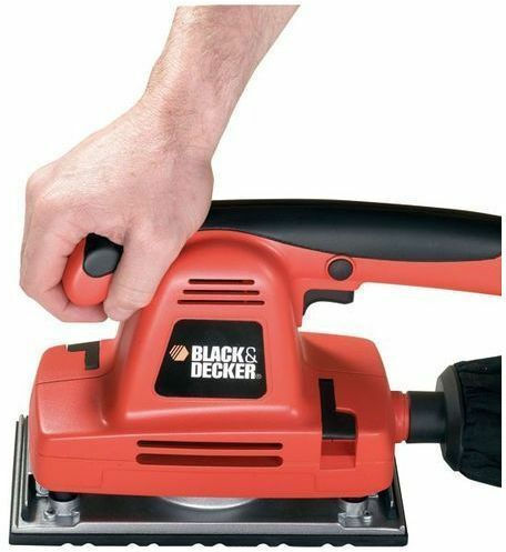 Black & Decker Παλμικό Τριβείο 310W με Ρύθμιση Ταχύτητας και με Σύστημα Αναρρόφησης